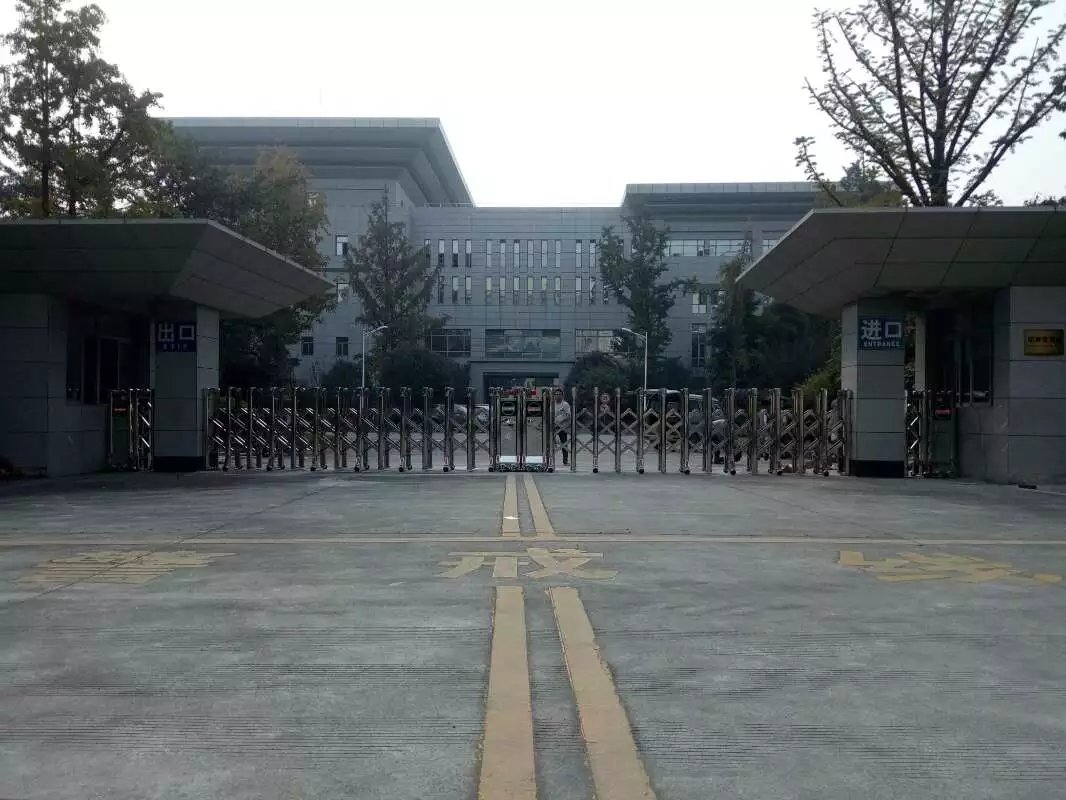 北海海城区北海海城区四川消防总队伸缩门