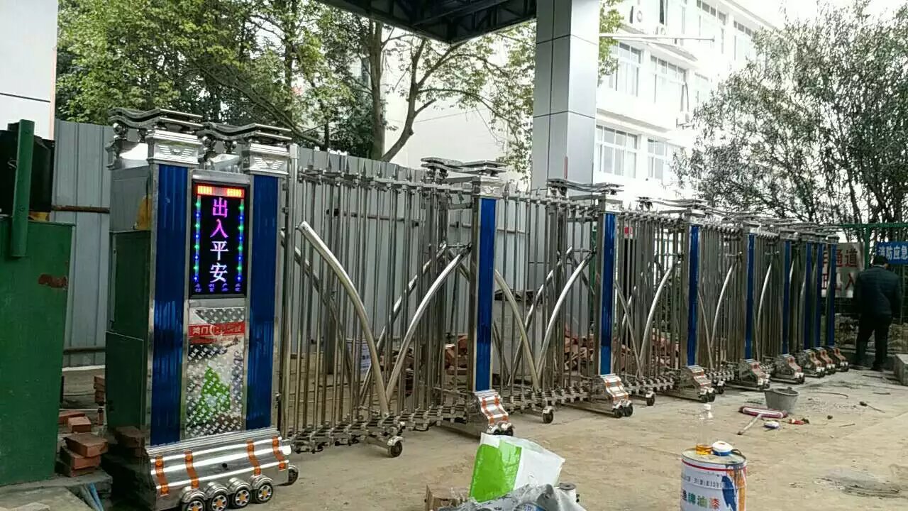 北海海城区北海海城区四川绵阳市飞机场伸缩门